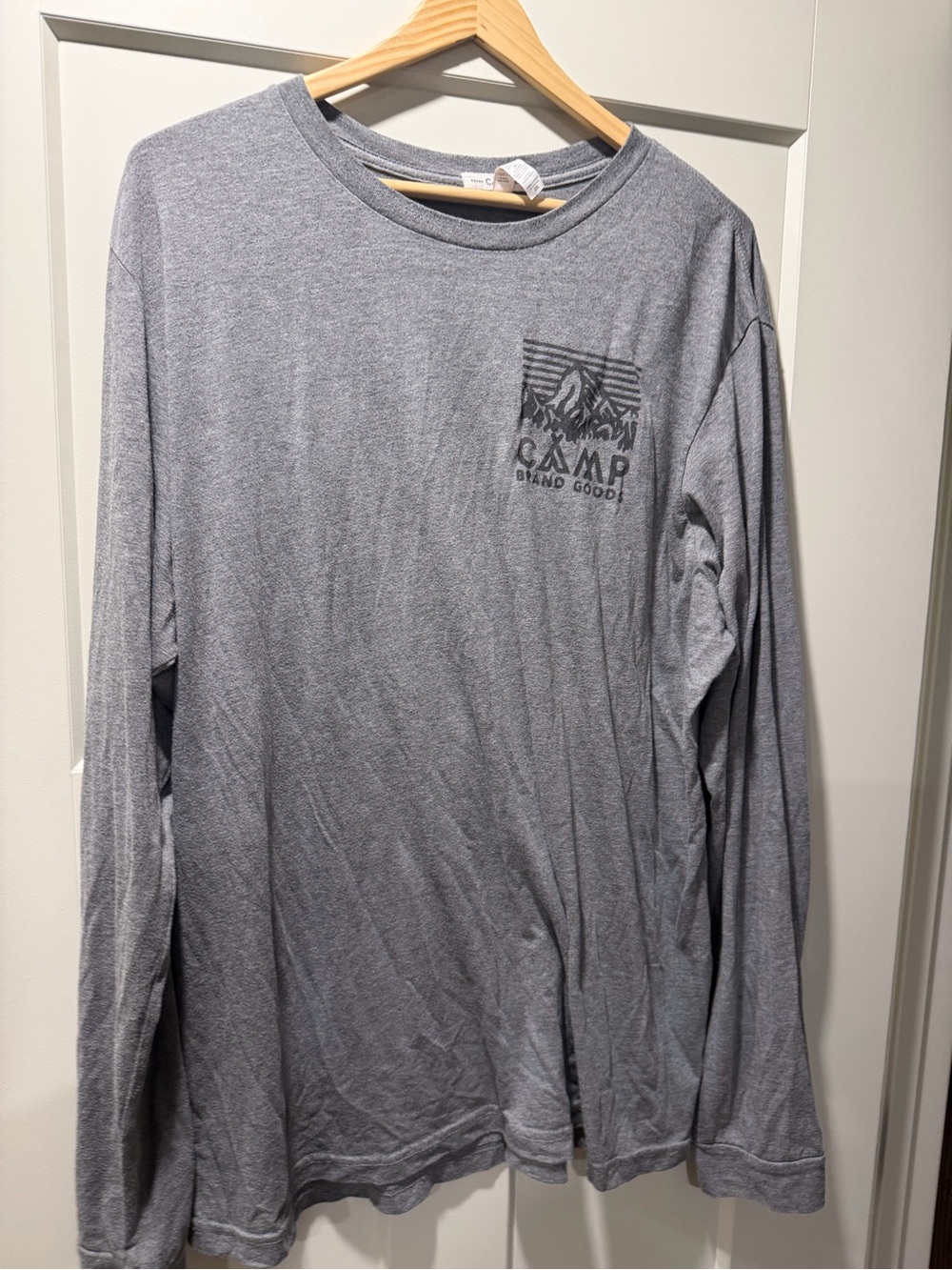 Camp Brand Goods Men's Long-Sleeve Heather Gray Graphic Tee
